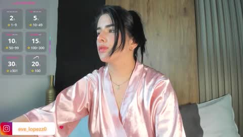 E V E L I N online show from March 3, 2:07 am