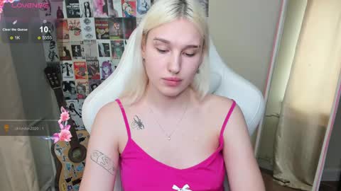 Evelina online show from May 10, 2:29 am