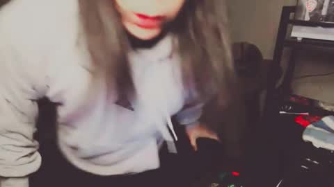 evelyn420521 online show from February 19, 9:30 am