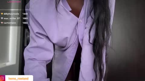 Snapshot of evelyn_jhonson3 chatting on March 5, 3:07 pm E V E L Y N online show from March 5, 3:07 pm