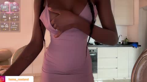 Snapshot of evelyn_jhonson3 chatting on January 30, 12:48 pm E V E L Y N online show from January 30, 12:48 pm