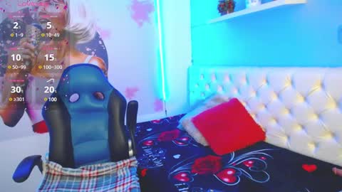 Snapshot of evelyn_mature19 chatting on February 19, 10:42 pm Juliana online show from February 19, 10:42 pm
