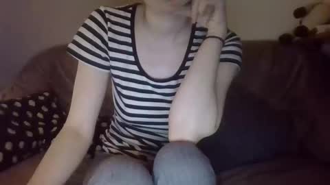 Evelyn online show from April 22, 6:15 pm