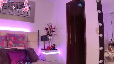 EvelynaGrey online show from September 18, 4:27 am