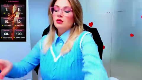Snapshot of evelyne_rose chatting on February 24, 6:16 am evelyne_rose online show from February 24, 6:16 am