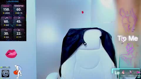 Snapshot of evelyne_rose chatting on September 23, 5:23 am evelyne_rose online show from September 23, 5:23 am