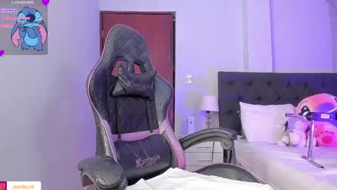 LAURA SOFIA  INDEPENDENT MODEL FOLLOW ME NOW ALMOST 10000 FOLLOWERS online show from January 18, 4:32 am