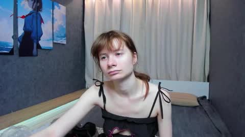 Snapshot of evelynjin_ chatting on October 14, 8:34 pm Evelyn online show from October 14, 8:34 pm