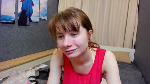 Snapshot of evelynjin_ chatting on October 15, 8:42 pm Evelyn online show from October 15, 8:42 pm