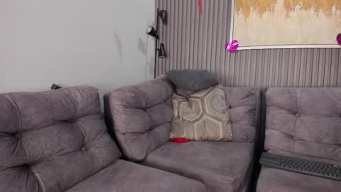 Snapshot of everyh chatting on February 16, 5:59 pm Sophia online show from February 16, 5:59 pm