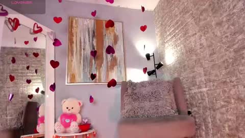 Snapshot of everyh chatting on February 15, 8:22 pm Sophia online show from February 15, 8:22 pm