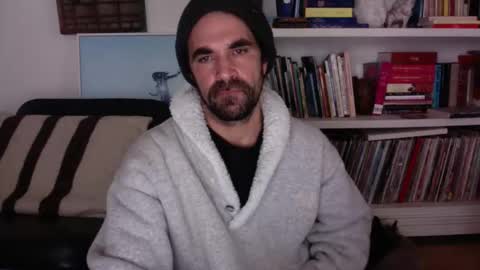 everynothings online show from February 18, 5:57 pm