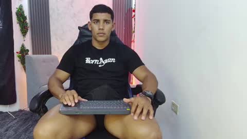Snapshot of evessinn chatting on September 23, 4:56 pm luis online show from September 23, 4:56 pm