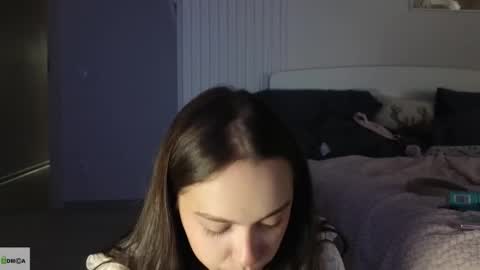 evi_woow online show from February 7, 10:13 pm