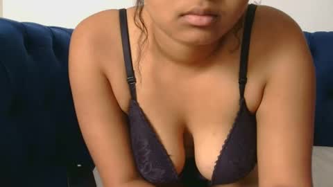 courtney online show from November 14, 7:43 am