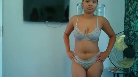 courtney online show from March 21, 9:03 am