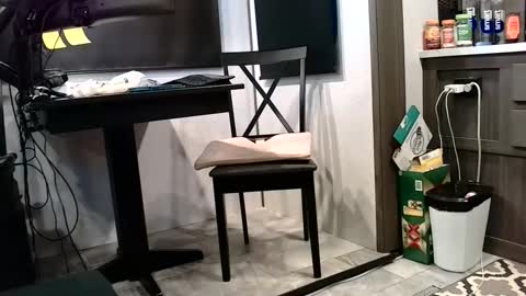 Snapshot of exhibitman69_ldb chatting on December 1, 8:55 pm exhibitman69_ldb online show from December 1, 8:55 pm