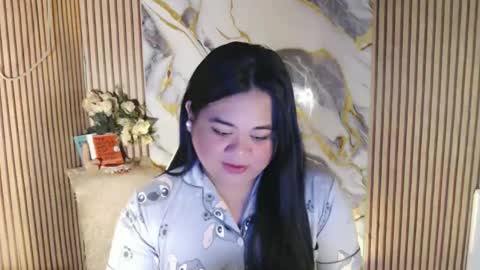 SHANTAL MARIE online show from February 4, 10:52 am