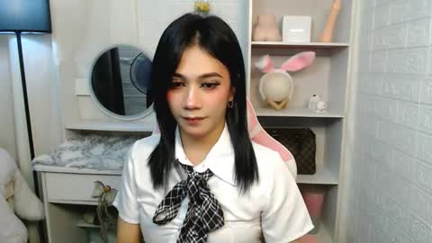 exotictssavie online show from February 10, 10:20 am