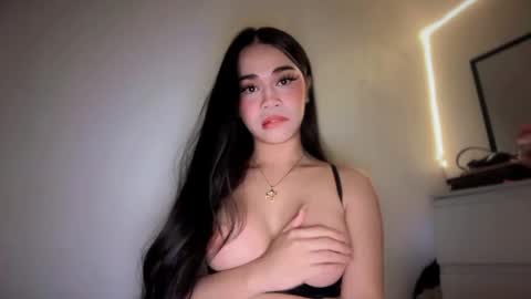 chloee online show from February 3, 12:20 pm