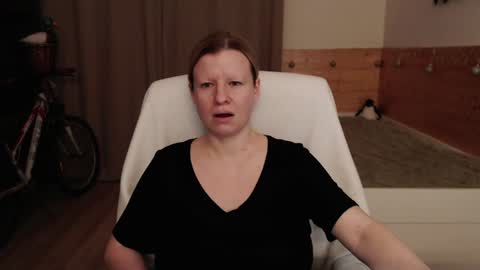 Crystal online show from December 4, 6:22 pm