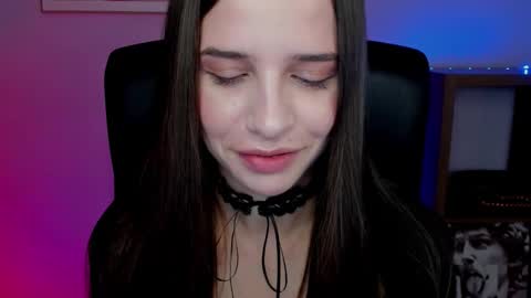 Maya online show from November 21, 8:12 am