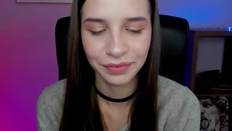 Maya online show from November 27, 8:11 am