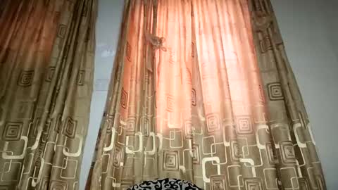 Nina online show from April 11, 7:45 am