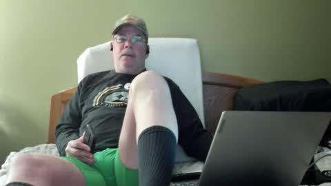 Snapshot of eyeswideshut63 chatting on January 19, 12:50 pm Eyeswideshut63 online show from January 19, 12:50 pm