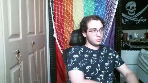 Ezra Naamah online show from April 18, 9:48 pm