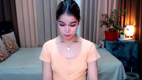 UR SWEET EZRA online show from January 11, 2:04 pm