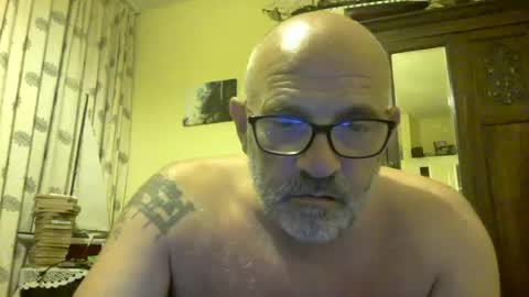 f1zzeek online show from July 3, 8:35 pm