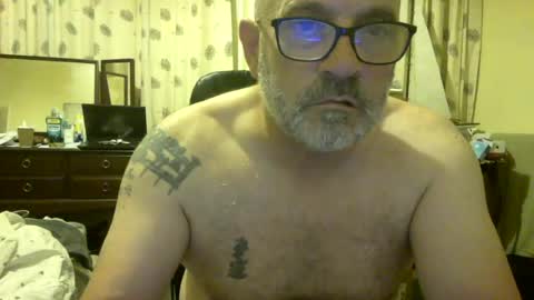 f1zzeek online show from June 20, 11:33 pm