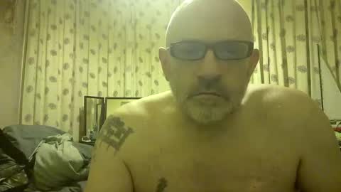 f1zzeek online show from March 13, 11:52 pm