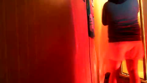 f4rtmaker online show from September 29, 4:55 am