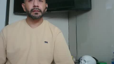 Mark online show from November 23, 12:36 pm