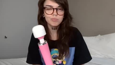 Faerie 3 online show from April 16, 3:17 am