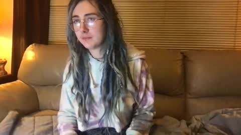 Snapshot of faexoxoxo chatting on February 20, 11:42 am Fae online show from February 20, 11:42 am