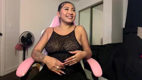 fafaxo online show from October 23, 6:48 am