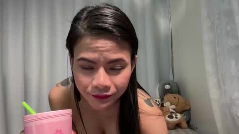 fahsai solo online show from April 5, 12:13 pm