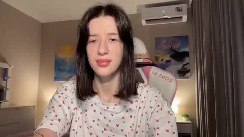 Bloom  online show from October 31, 3:23 pm