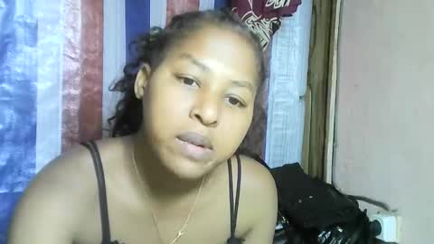 faissane9794 online show from March 3, 8:27 pm