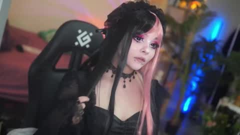 Snapshot of faith_chan chatting on September 26, 4:20 am faith_chan online show from September 26, 4:20 am