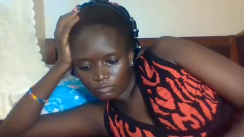 fancy_bellah online show from February 18, 2:38 pm