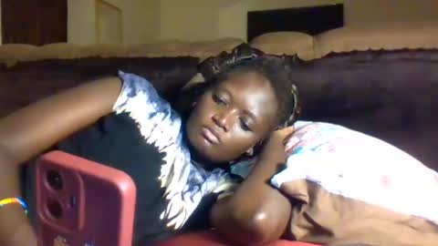 fancy_bellah online show from February 18, 2:05 am