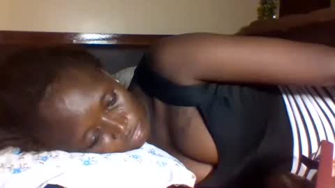 fancy_bellah online show from February 21, 7:10 pm