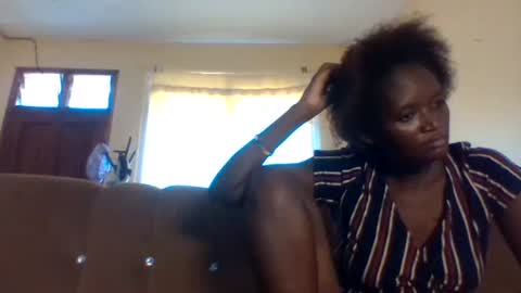 fancy_bellah online show from February 7, 9:47 am