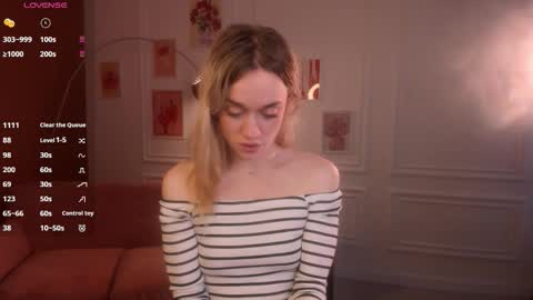 Snapshot of fancyamelia chatting on September 27, 2:15 pm fancyamelia online show from September 27, 2:15 pm