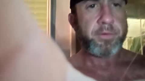 farmerluke457 online show from November 26, 12:41 am