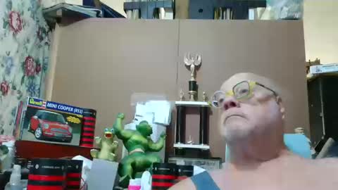 Fred. online show from October 19, 7:18 pm